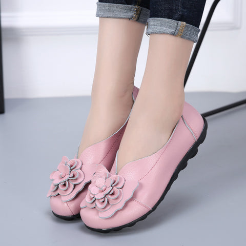 Beautiful Women's Cowhide Flower Mom Comfortable Casual Shoes