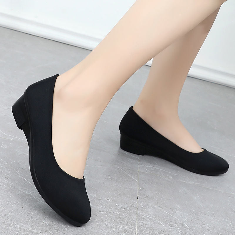 Stylish Women's Flat Soft Bottom Black Canvas Shoes