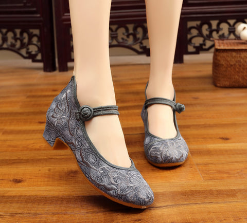 Women's Ripple Chinese Style Improved Clothing Embroidered Square Canvas Shoes