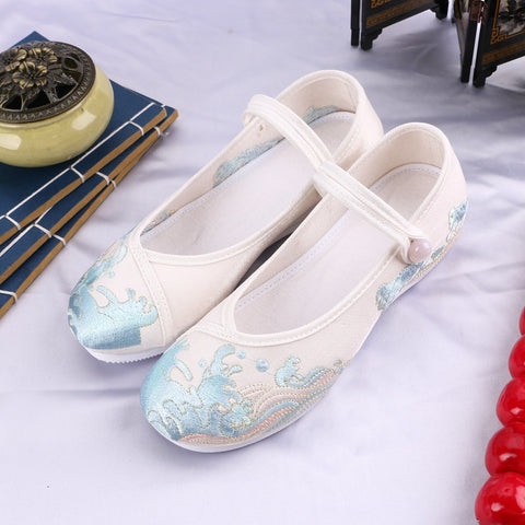 Women's Ancient Style Old Beijing Cloth Low Canvas Shoes