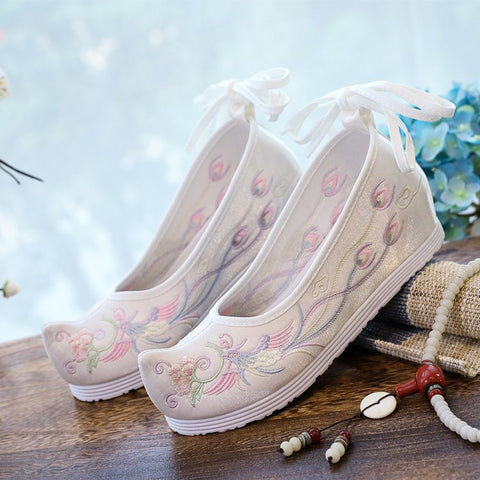 Women's Elevated Embroidered Antique Cloth Warped Head Ancient Costume Bow Canvas Shoes