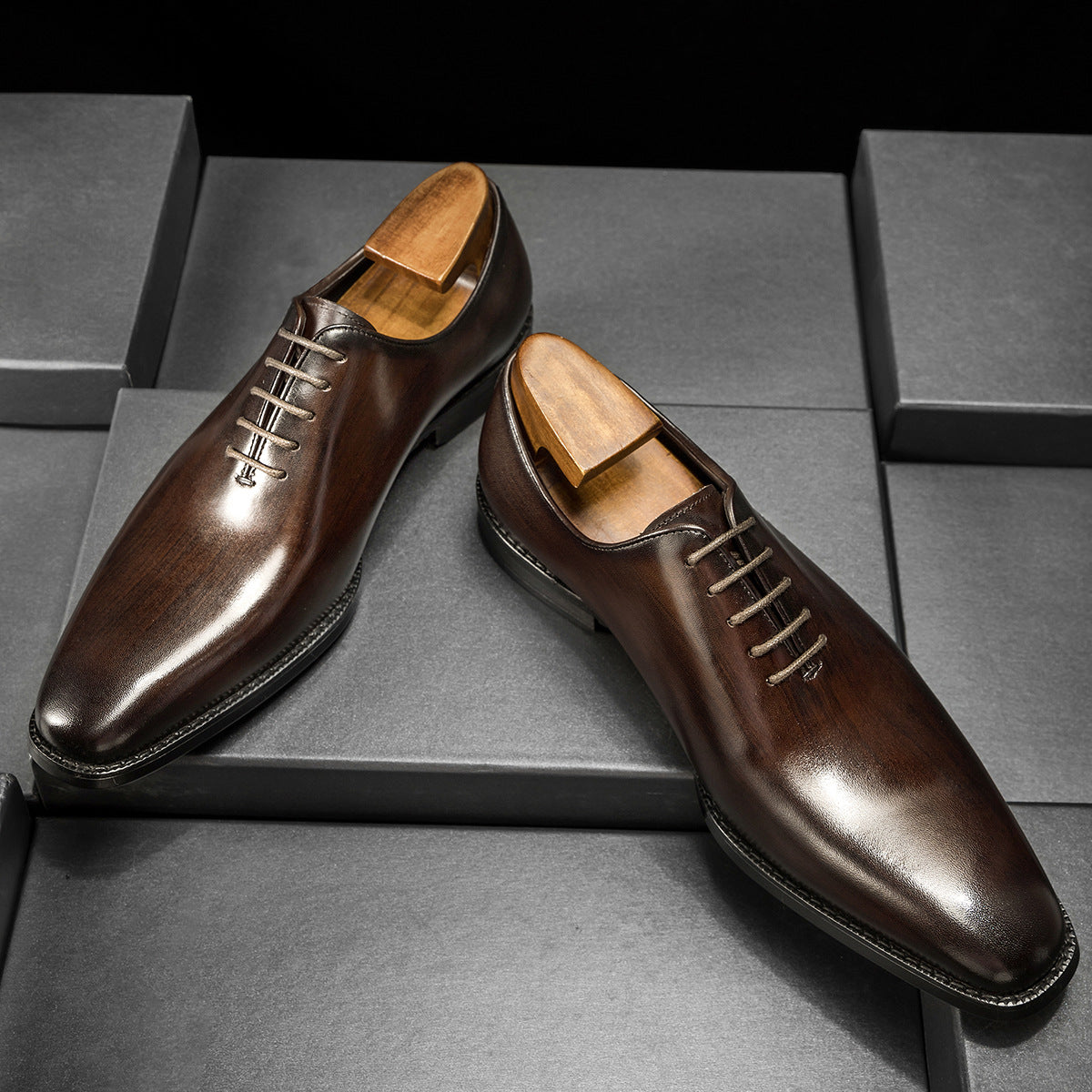 Innovative Men's One-piece Oxford Brushed Business Leather Shoes