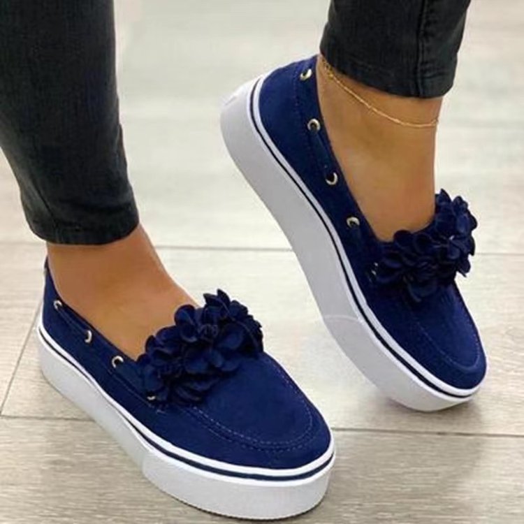 Stylish Women's Oversized Flat Flower Slip-on Casual Shoes – ceethrufashion