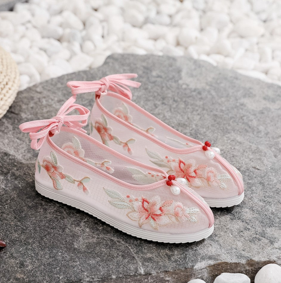Women's Antique Embroidered Flat Pearl Ancient Sandals