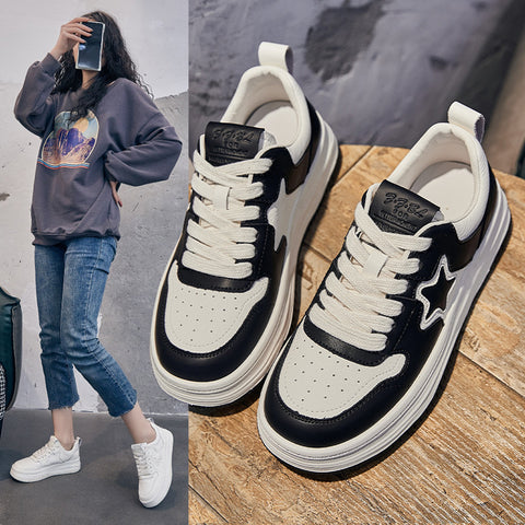 Sneakers spesse in tinta stile coreano versatile da donna