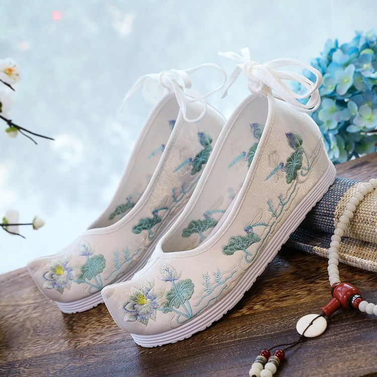Women's Elevated Embroidered Antique Cloth Warped Head Ancient Costume Bow Canvas Shoes