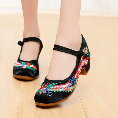Women's Embroidered Cheongsam Cloth Dance Ethnic Style Canvas Shoes