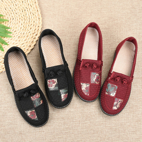 Women's Old Beijing Cloth Mother's Red Breathable Women's Shoes