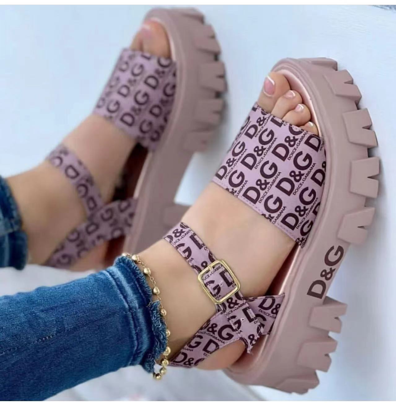 Women's Large Size Round Head Thick Bottom Flat Sandals