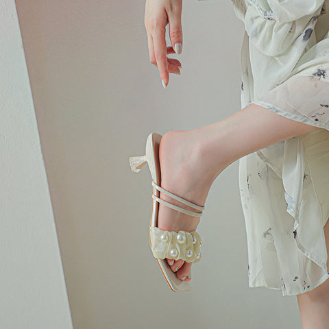 Glamorous Creative Cool Stylish Fu Hao Heels
