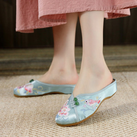 Women's Lark Summer Ethnic Style Embroidered Ancient Slippers