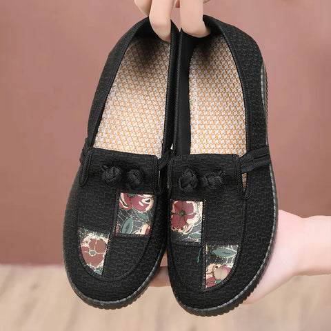 Women's Old Beijing Cloth Mother's Red Breathable Women's Shoes